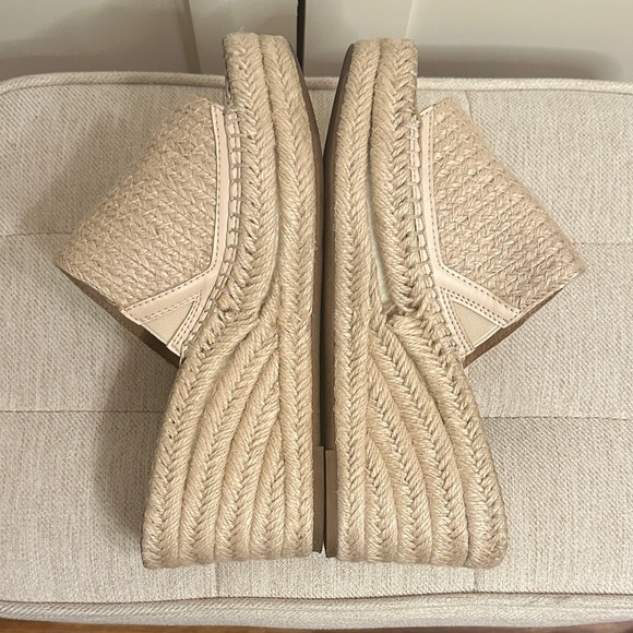 Nordstrom Rack Beige Espadrille Slide Wedge Sandals 6M - Picture 3 of 5